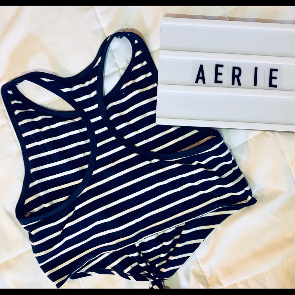 SOLD Aerie High Neck Racerback Sport Bra • Size M